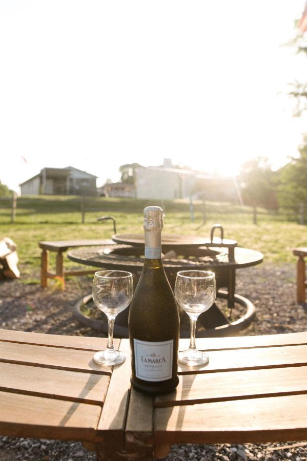 The Outpost Hotel Grand Rivers Eksteriør billede